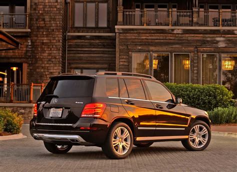 Bmw x3 vs mercedes glk. First Drive: 2013 Mercedes-Benz GLK | TheDetroitBureau.com