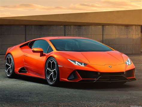 Technical specifications with features, performance (top speed, acceleration, etc.), design and pictures of the new huracán. Lamborghini Huracán: modelli, prezzi, dotazioni e foto ...