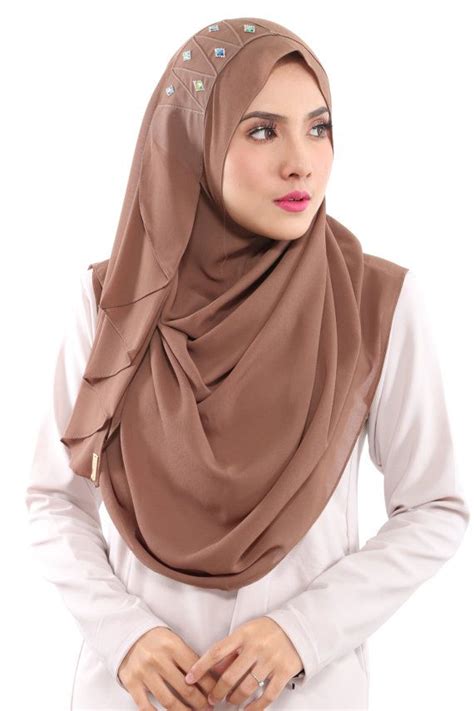 instant hijab slip on carmila aida naim instant shawl