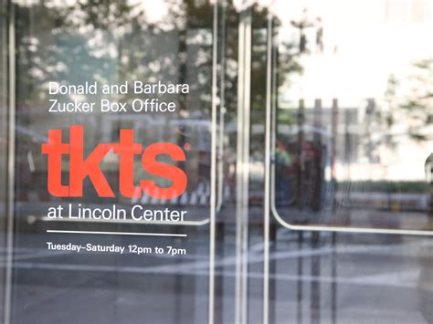Lincoln Center Tkts Reopens For Same Day Discount Broadway Tickets