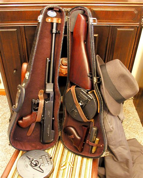 Thompson Submachine Gun In A Violin Case Guns Guns Weapons