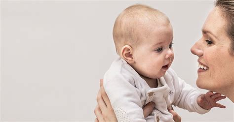 Deshalb können schon kleine störfaktoren zu einer verstopften nase führen. 6 Tipps wenn Babys zahnen | Alles wird gut