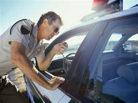 what are the differences between federal state and local law enforcement ehow