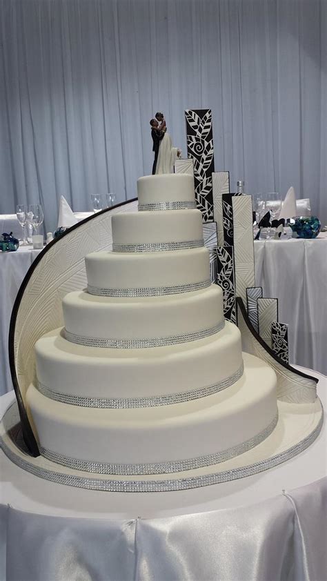 Huge Wedding Cake Decorated Cake By Paul Delaney Of Cakesdecor