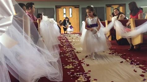 2 Yr Old Flower Girl Franzelle Walking Down The Aisle Youtube