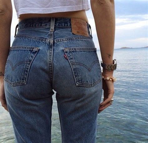 Épinglé Sur Tight Levis Jeans