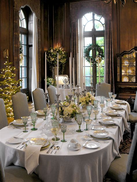 Check out our christmas table runner selection for the very best in unique or custom, handmade pieces from our table linens shops. Beautiful #Christmas #tablescape from Christmas at America's Landmark Houses. http://bit ...