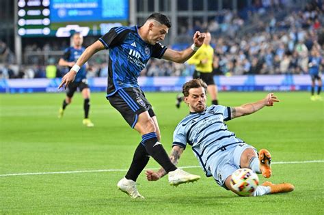 Sporting Kansas City continue dominance of Earthquakes