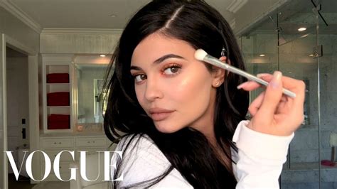 kylie jenner s guide to lips brows confidence beauty secrets vogue nt beauty