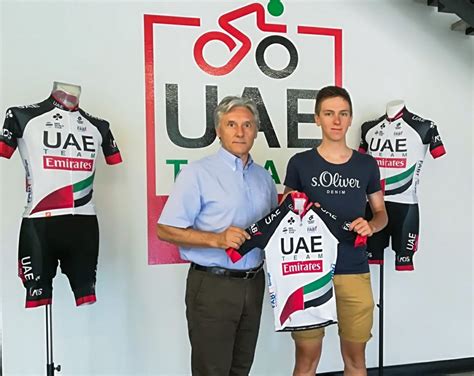 Tadej pogačar is a slovenian cyclist who currently rides for uci worldteam uae team emirates. Tadej Pogačar z dvoletno pogodbo v UAE - Prijavim.se