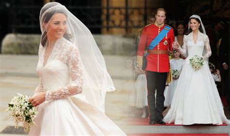 Kate Middleton News The Duchess Had A Second Wedding Dress When She Wed Prince William Style