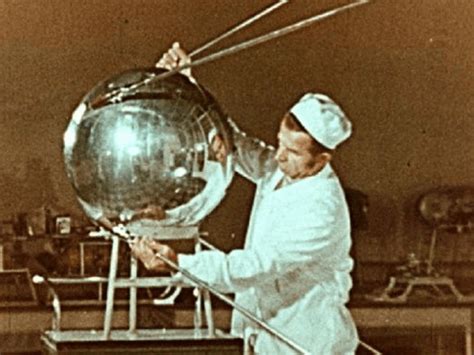 sputnik 1 1957 historia detrás del primer satélite lanzado al espacio icarito