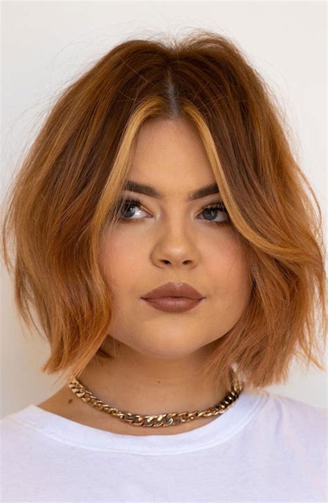 25 Best Haircuts For Round Faces Softy Blunt Soft Texture Bob 1 Fab