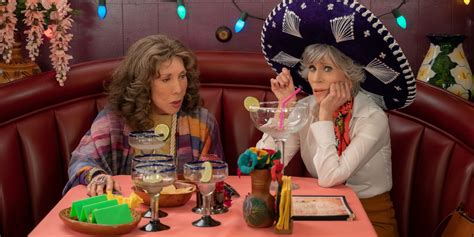 10 Funniest Grace And Frankie Quotes Fans Love To Say Over And Over