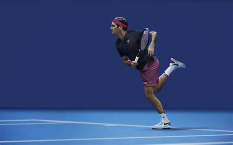 Roger federer argues with the chair umpire during his clash with marin cilic at the french open. The Roger Federer's UNIQLO kit for the 2020 Australian Open