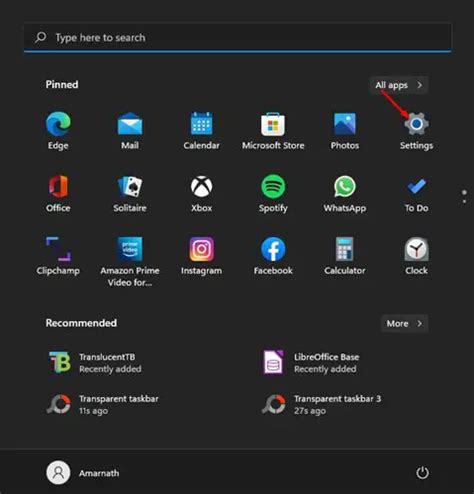 Πώς να κάνετε τη γραμμή εργασιών των Windows 11 πλήρως διαφανή