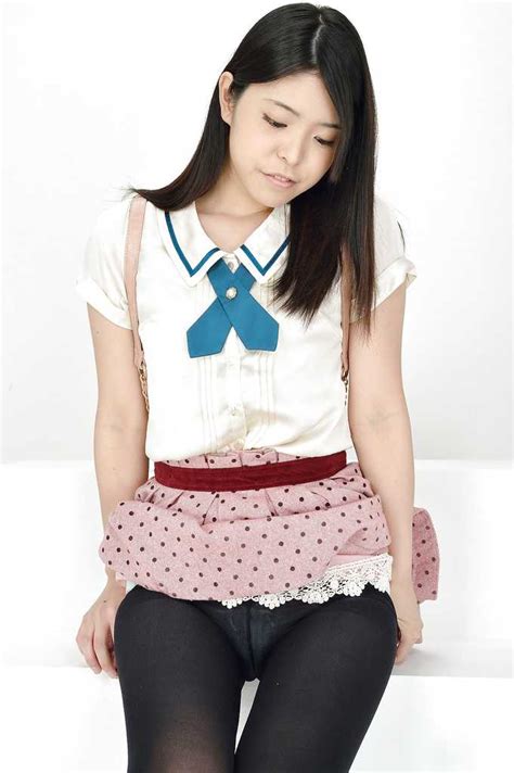 japanese cute girl pantie shots maho 7
