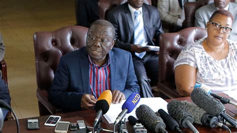 زعيم المعارضة في زيمبابوي يدعو موغابي للتنحي أخبار الجزيرة نت