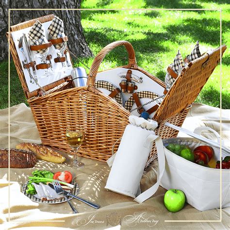 Bringing You The Proud British Tradition Of Elegant Picnics With
