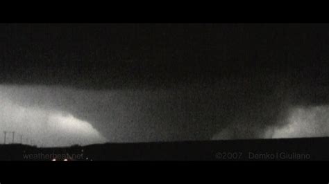 Greensburg Ks Ef5 Tornado Of May 4 2007 — Highways And Hailstones