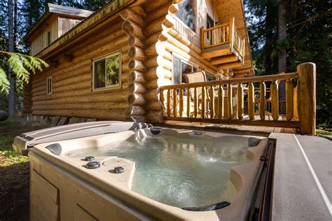 1 Bedroom Lodge With Hot Tub Groveinspire