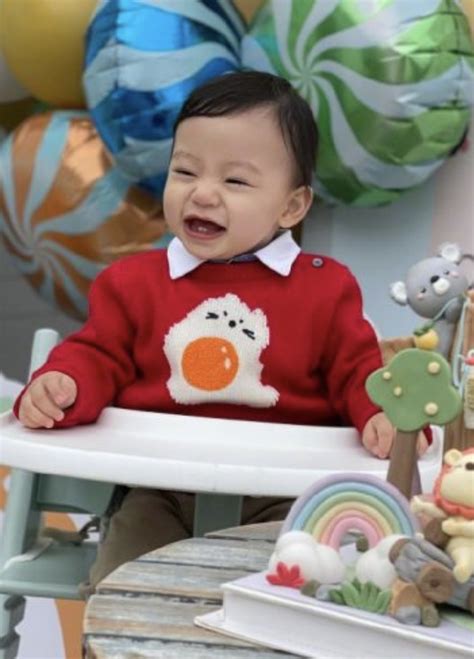 Tavia Yeung Reveals 1 Year Old Sons Face On Social Media For The First