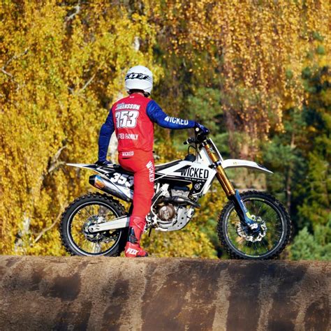 Dirt bikes have the wider tires than road bikes. Dirt bike riding on a beautiful day! - WICKED FAMILY