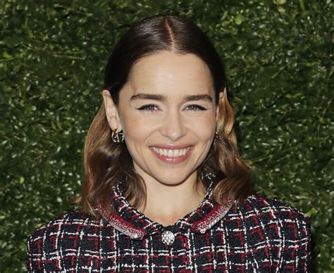 Emilia Clarke Totally Shut Down A Facialist Who Pressured Her About