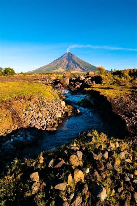 Mayon Volcano By Melvin Baroga 500px Philippines Travel Bicol