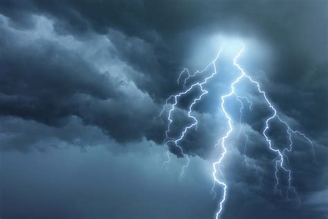 Weird Facts About Lightning Strikes Readers Digest
