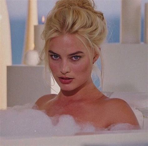 Pics Of Margot On Twitter Margot Robbie As Naomi Lapaglia In ‘wolf Of