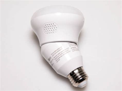 Feit Electric A 23 Led Bulb With 1080p Smart Wi Fi Camera 450 Lumens