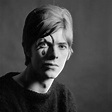 David Bowie: 10 Unseen Photos of Young Singer | EW.com