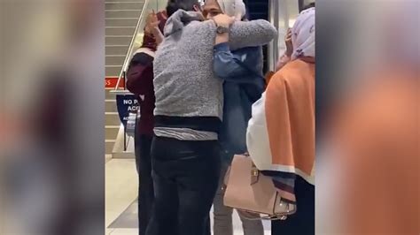 Viral Video Syrian Refugee Mother Son Duo Reunite In Canada International Times Of India Videos