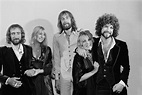 Rolling Stone cover story features Fleetwood Mac – Rolling Stone