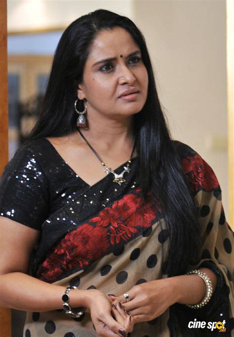 Pragathi Actress Recent Hd Photos︱biographywiki