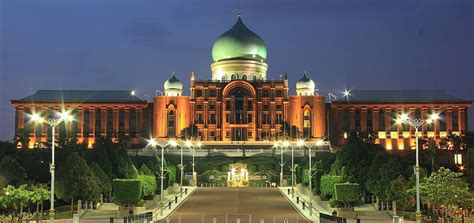 Jabatan perdana menteri, abbreviated jpm) is a federal government ministry in malaysia. Putrajaya tour packages at lowest rental in Malaysia