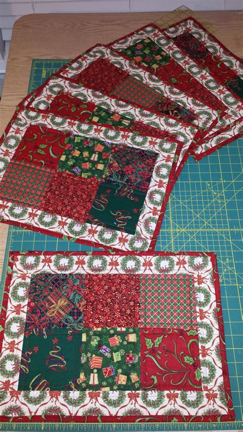 Christmas Quilted Placemats Sewing And Quilting Tips And Projects
