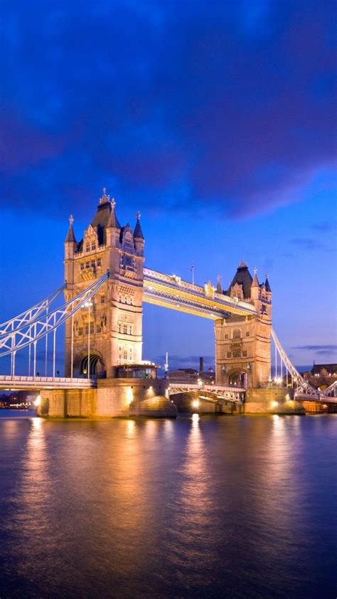 Tower Bridge In Londonuk Londres