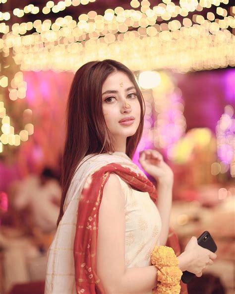 10 most trending pictures of sajal ali on instagram reviewit pk