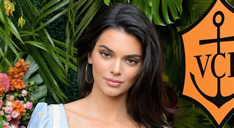 Kendall Jenner Photo From ‘vogue’ Sparks Controversy Magazine Apologizes Kendall Jenner