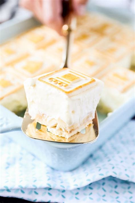 Even people that don't typically like banana pudding it is a recipe by paula deen on food network! Paula Deen Banana Pudding Recipe | Recipe | Paula deen ...