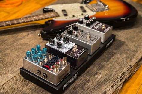 7 Best Guitar Pedal Boards Reviewed In Detail Mar 2024