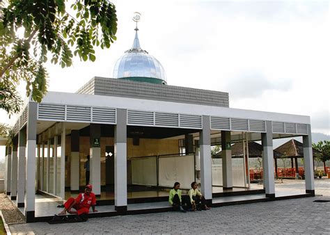 May 19, 2021 · contoh denah. Desain Masjid Modern 2014 | Desain Properti Indonesia