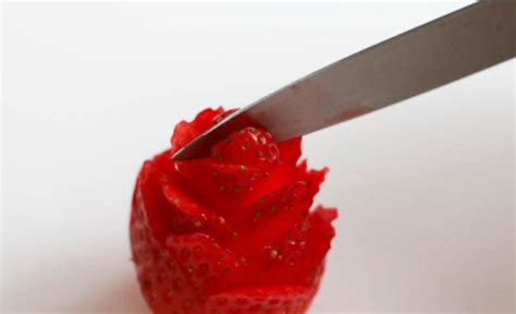 How To Make Strawberry Roses Sweet Tooth Girl