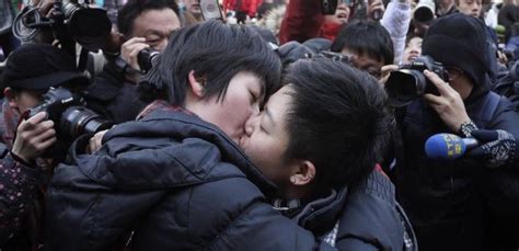 China Gay Activists Message For Putin On Valentines Day 14 февраля