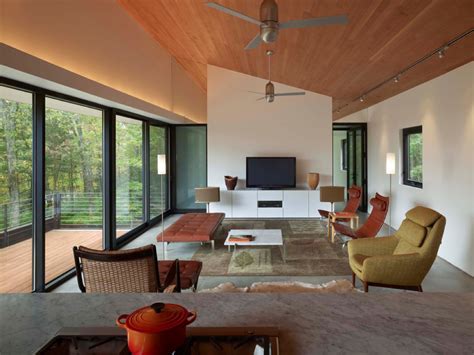 30 Mesmerizing Mid Century Modern Living Rooms And Their Design Guides