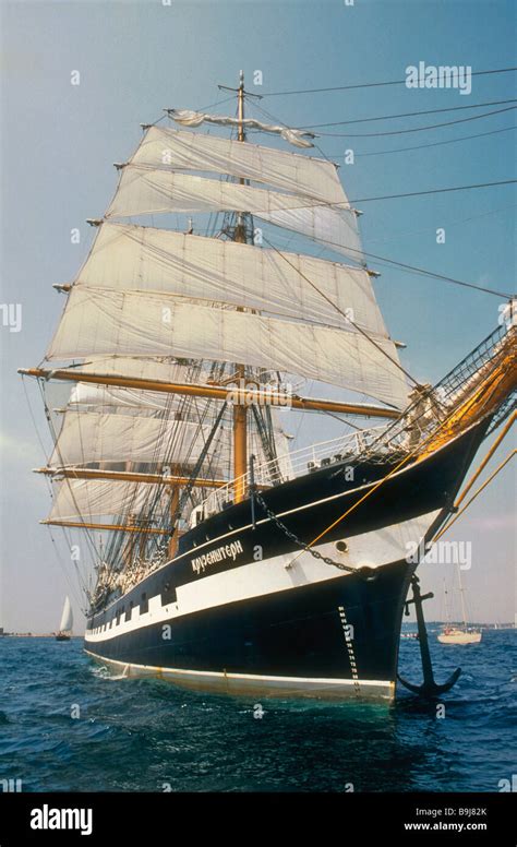 The 1926 Russian 114m Four Masted Barque Tall Ship Kruzenshtern At