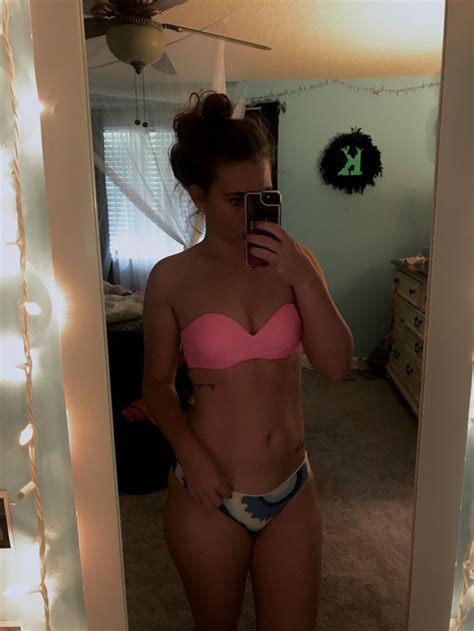 Twitter User Shares Bikini Selfie But It Goes Viral For Hot Sex Picture