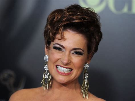 Pictures Of Carolyn Hennesy